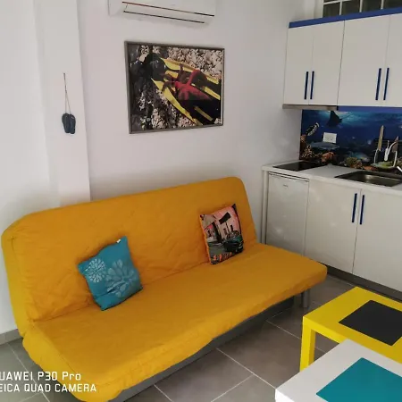 Saranda Apartments Daire *