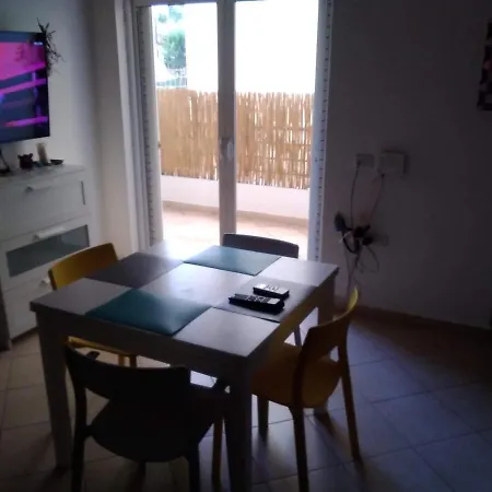 Saranda Apartments Daire *